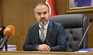 alinur-aktas-kimdir-bursa-belediye-baskan-adayi-hakkinda-bilgiler-MAsdwUQe.jpg