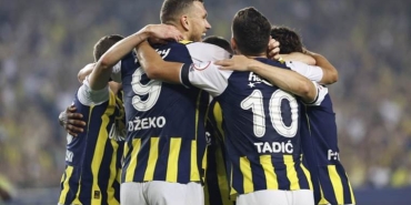 fenerbahce-istanbulspor-ile-super-ligde-karsilasiyor-8Ad9fgsV.jpg