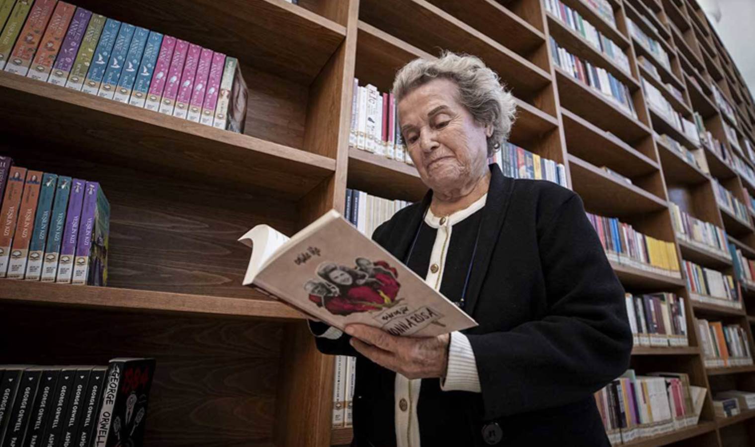 Mona Roza Hikayesinin Derinliği