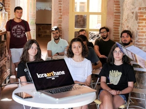 oyunun-gucuyle-daha-duzgun-bir-dunya-icin-hacking-the-future-mdSOxfga.jpg