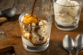 affogato-nasil-yapilir-sicak-yaz-gunlerinin-kurtaricisi-affogato-tanimi-SK3P2LV9.jpg