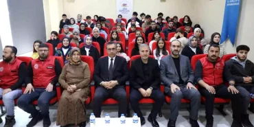 agri-genclik-merkezi-sarsintida-hayatini-kaybedenler-icin-hatim-duasi-duzenledi-TlsWNYEA.jpg