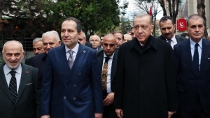 ahmet-tasgetiren-yeniden-refah-buyuk-oynuyor-ueT5YKvh.jpg