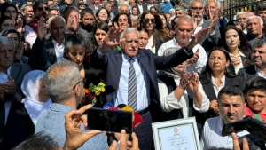 ahmet-turkten-normallesme-aciklamasi-umut-verdi-fakat-bir-sey-cikmadi-rmRmOi6p.jpg