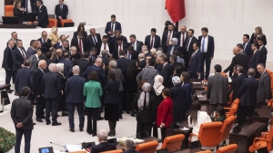 ak-partiden-bayilip-dusen-bitmeze-allahin-gazabi-bu-turlu-olur-iste-allahin-gazabi-boyle-GdQYLU68.jpg