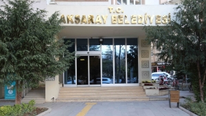 aksarayda-muhtarlara-belediye-binasinda-hucum-atin-bunlari-haVMU5DR.jpg