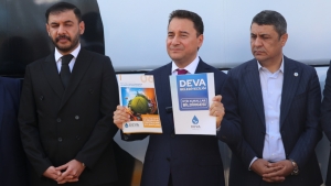 ali-babacandan-mehmet-simseke-sevdigimiz-bir-kardesimiz-fakat-u4lwvNGE.jpg