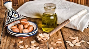 argan-yagi-neye-duzgun-gelir-argan-yaginin-faydalari-sY19Oy83.jpg