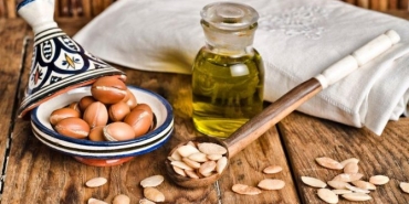argan-yagi-neye-duzgun-gelir-argan-yaginin-faydalari-sY19Oy83.jpg