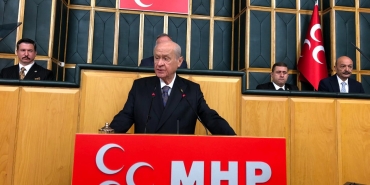 bahceli-kopekler-kacar-saat-uyutulacak-18zlLWfR.jpg