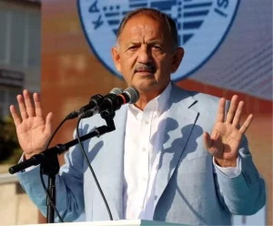 bakan-ozhaseki-cumhuriyet-meydaninda-merasime-katildi-wGwyR6bd.jpg