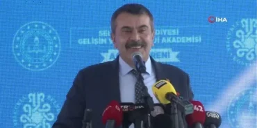 bakan-tekin-egitim-ogretimi-yalnizca-okulda-yurutulen-bir-surec-olarak-gormuyoruz-iWawXMTB.jpg