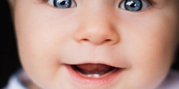 bebeklerde-dis-cikarma-ne-kadar-surer-ne-guzel-gelir-ifZjatQ2.jpg