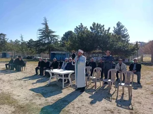 beysehirde-yagmur-duasi-yapildi-BTSdIe1s.jpg