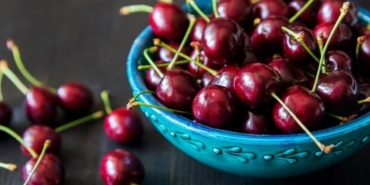 bilincsiz-kiraz-sapi-tuketimi-toksik-tesir-yapabilir-IicWAMVr.jpg