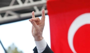 bozkurt-isareti-manasi-nedir-bozkurt-isareti-neden-gundem-oldu-bozkurt-isareti-nasil-ortaya-cikti-OTQBRrrX.jpg