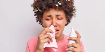 bu-rahatsizlik-polenlerden-kaynaklaniyor-alerjik-rinit-nedir-neden-olur-alerjik-ritit-rahatsizliginin-tedavi-yollari-VnTGfYnM.jpg