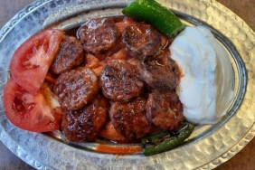 bursa-pideli-kofte-nasil-yapilir-bursa-pideli-kofte-tanimi-icin-gerecler-neler-1fzlChqH.jpg