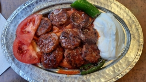 bursa-pideli-kofte-nasil-yapilir-bursa-pideli-kofte-tanimi-icin-gerecler-neler-1fzlChqH.jpg