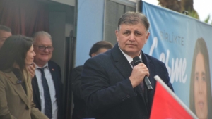 cemil-tugaydan-neden-ozgur-ozel-sorusuna-cevap-yansiyi-gordum-M3VacwHy.jpg