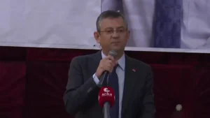 chp-diyarbakir-vilayet-kongresi-ozgur-ozel-birileri-onun-yolu-bunun-yolu-diyarbakirdan-gecer-diyor-SrNAJ16P.jpg