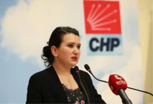 chp-izmir-milletvekili-gokce-gokcen-bayrakli-kyk-kiz-yurdunda-yasananlar-hakkinda-sorular-yoneltti-LkG8k8Vj.jpg