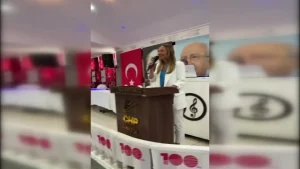chp-kadin-kollari-genel-baskani-aylin-nazliaka-yoksul-daha-fakir-guclu-daha-varlikli-oluyor-eR6kus3X.jpg