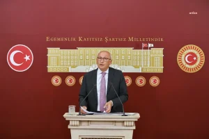 chp-milletvekili-utku-cakirozer-sputnik-turkiyede-isten-cikarilan-gazetecileri-meclis-gundemine-tasidi-IURs2QvL.jpg