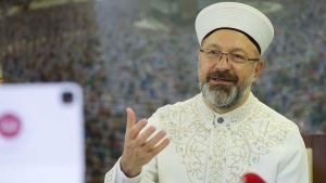 chpli-adiguzel-ali-erbasa-sinema-repligi-ile-sordu-otomobil-nedir-para-nedir-GpuPTtnz.jpg