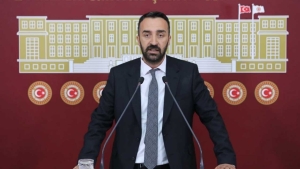 dem-partili-hulaku-bingolde-faaliyet-gosteren-kum-ocaklarinin-verdigi-ziyani-sordu-1ZCROILF.jpg