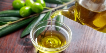 diyetinize-zeytinyagi-eklemek-icin-8-neden-bjjDHtAu.jpg