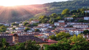 dusta-kasaba-gormek-ne-demek-hayalde-kasaba-gormenin-manasi-nedir-OqnRJCZ1.jpg