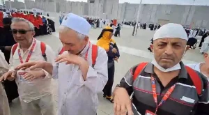 egirdirliler-arafatta-yagmur-duasi-yapti-ruyv15cc.jpg