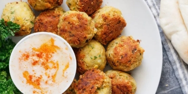falafel-tanimi-farkli-bir-kofte-denemeye-ne-dersiniz-enfes-lezzetiyle-nohut-koftesi-falafel-nasil-QgaQBk9S.jpg