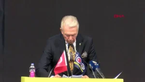 fenerbahce-stadi-ismi-degisiyor-U3VzeFE5.jpg