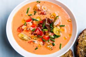 gazpacho-tanimi-ispanyollarin-sevdigi-lezzet-gazpacho-nasil-yapilir-wRNnF765.jpg