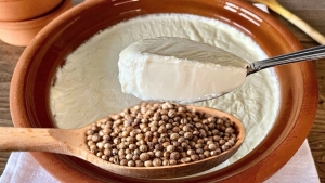 geceleri-1-kase-kisnis-tohumlu-yogurt-yemenin-yararlari-bgZcuaNq.jpg