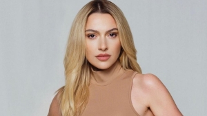 hadise-bu-sarkiyi-birinci-duydugumda-aklima-gelen-yalnizca-bir-kisiydi-QbBeqyBk.jpg