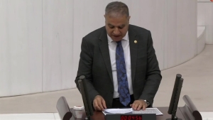 hatay-milletvekili-guzelmansur-depremzedeler-mulkum-elimden-gidecek-telasi-yasiyor-xGWCIX5Y.jpg