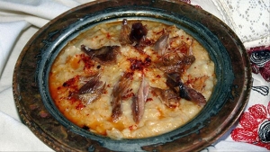 hem-lezzetli-hem-doyurucu-keskek-nasil-yapilir-iste-orjinal-keskek-taniminin-puf-noktalari-ve3QpzTS.jpg