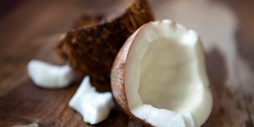 hindistan-cevizinin-yararlari-nelerdir-hindistan-cevizi-neye-uygun-geliyor-Kbd11OVW.jpg