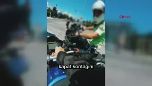 icisleri-bakani-ali-yerlikaya-hiz-yapan-motosiklet-soforune-nasihat-veren-polisi-tesekkur-etti-AgYDIPqb.jpg