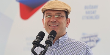 imamoglu-birakin-o-bos-laflari-durduk-yere-kendime-ekonomist-diyebilir-miyim-ulFWBILH.jpg
