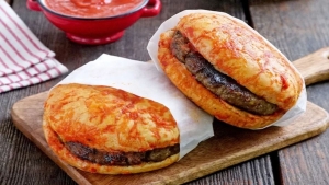 islak-hamburger-nasil-yapilir-masterchef-islak-hamburger-tanimi-icin-gerecler-neler-AXCDzi1n.jpg
