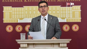 ispartada-bakanligin-yardimlari-ak-parti-ismine-kullanildi-mi-piEjPPyi.jpg