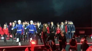istanbul-buyuksehir-belediyesi-cumhuriyetin-100-yilini-kutladi-iljdszRx.jpg