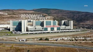 izmir-tabip-odasinin-bayrakli-sehir-hastanesi-ile-ilgili-sorularina-cevap-veren-vilayet-sihhat-muduru-Zg9jTkTE.jpg