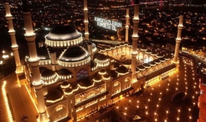 kadir-gecesi-ne-vakit-kadir-gecesinde-ne-oldu-kadir-gecesinin-kiymeti-nedir-8BqJwcg6.jpg