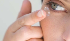 kontakt-lens-nedir-kontakt-lens-nasil-kullanilir-yi7N2QBD.jpg