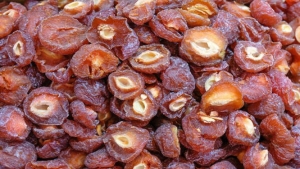 kuru-erik-yararlari-neler-kuru-erik-neye-uygun-gelir-GegwhGDz.jpg